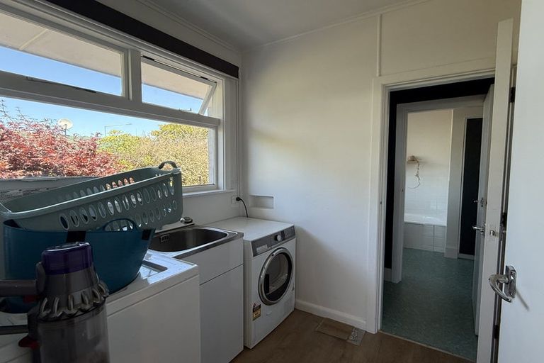 Photo of property in 36 Westmont Street, Ilam, Christchurch, 8041