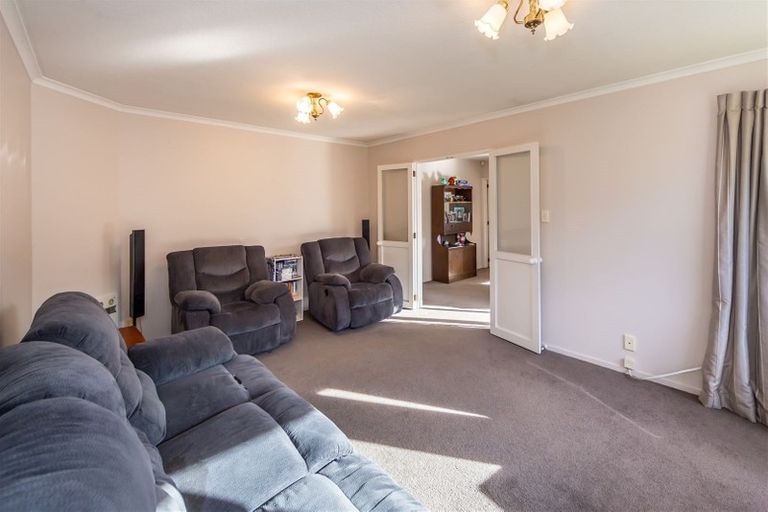 Photo of property in 5 Murfitt Place, Sockburn, Christchurch, 8042