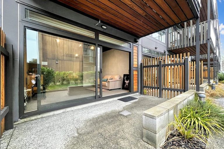 Photo of property in Vedado Apartments, 106/41u Hopper Street, Mount Cook, Wellington, 6011