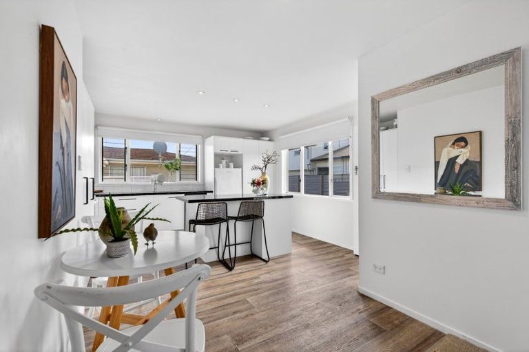 Photo of property in 1/11 Chester Street, Taradale, Napier, 4112