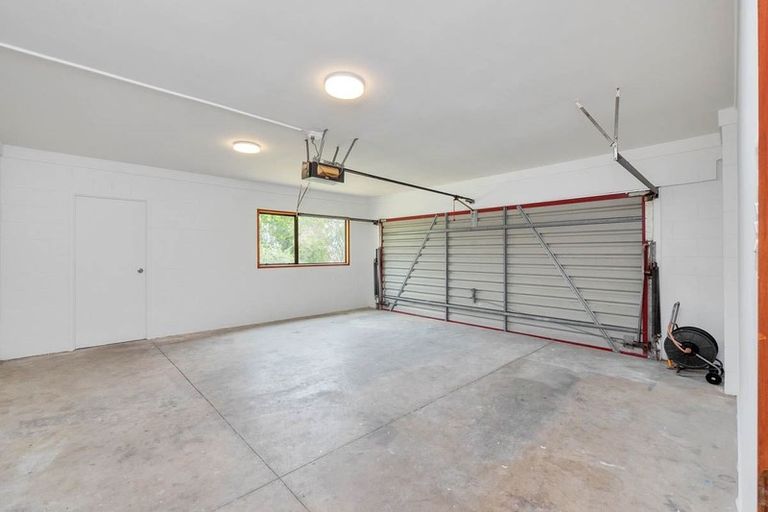 Photo of property in 86 Seaview Road, Glenfield, Auckland, 0629