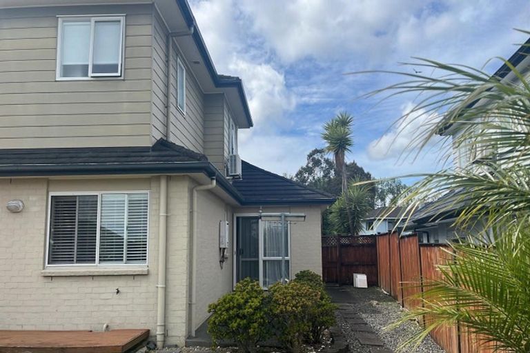 Photo of property in 111 Cyril French Drive, Flat Bush, Auckland, 2016
