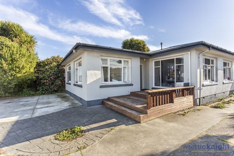 Photo of property in 74 Springs Road, Hornby, Christchurch, 8042