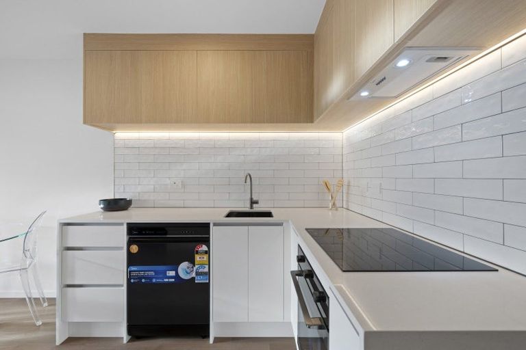 Photo of property in 2/4 Glenburn Road, Hobsonville, Auckland, 0616