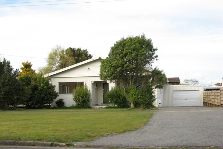 Photo of property in 10 Miranda Street, Stratford, 4332