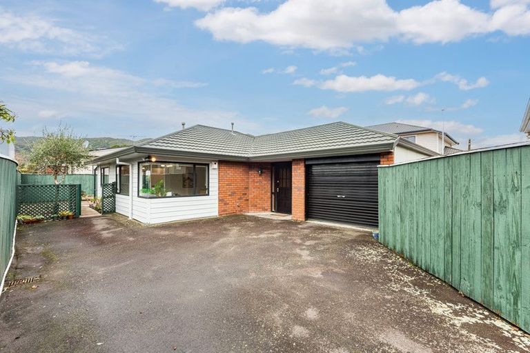 Photo of property in 2/25 Vincent Street, Waterloo, Lower Hutt, 5011