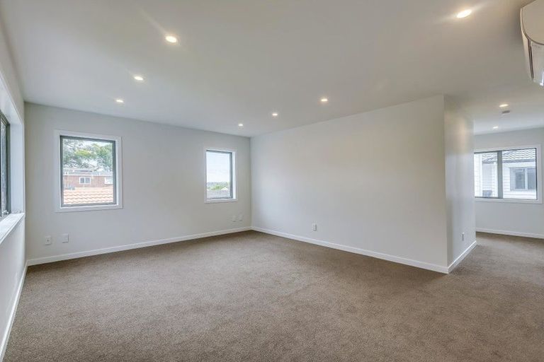Photo of property in 61c Margan Avenue, New Lynn, Auckland, 0600