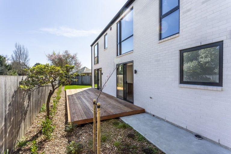 Photo of property in 5/133 Blighs Road, Strowan, Christchurch, 8052