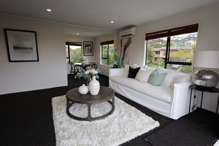 Photo of property in 141 West Harbour Drive, West Harbour, Auckland, 0618