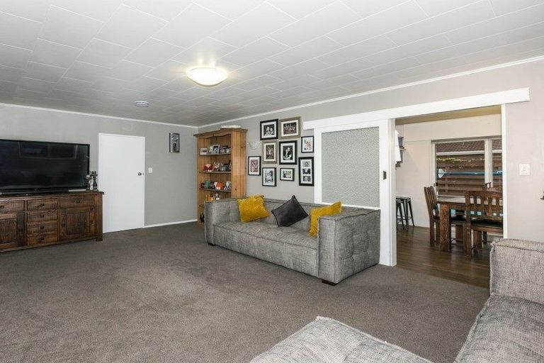 Photo of property in 38 Freyberg Avenue, Tamatea, Napier, 4112