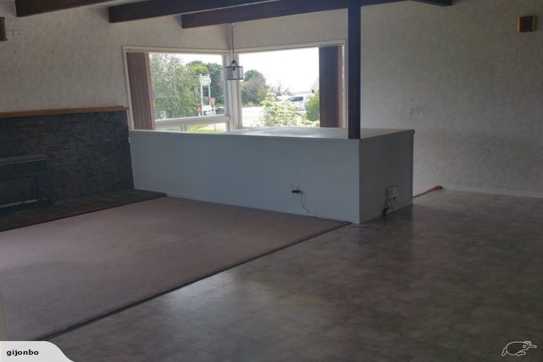 Photo of property in 488 Don Buck Road, Massey, Auckland, 0614