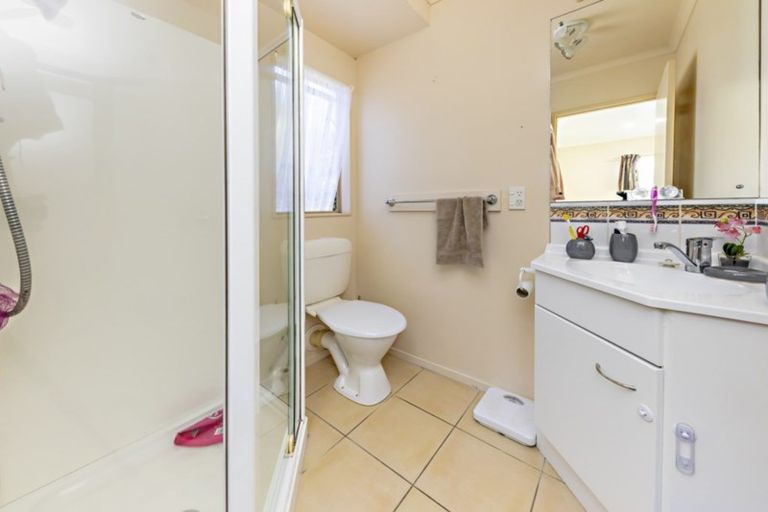 Photo of property in 23 Milson Drive, Papakura, 2110