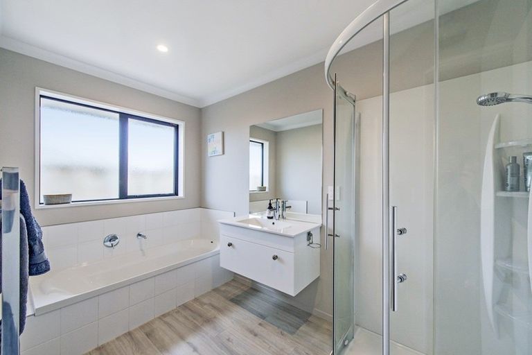 Photo of property in 31 Navy Loop, Rolleston, 7614