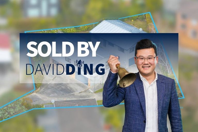 Photo of property in 11 Felicity Place, Unsworth Heights, Auckland, 0632