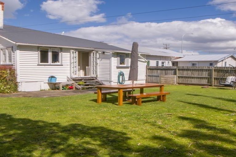 Photo of property in 23 Bracken Avenue, Takapuna, Auckland, 0622