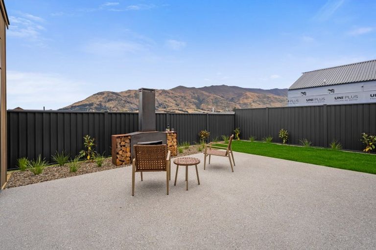 Photo of property in 7 Mason Street, Wanaka, 9305
