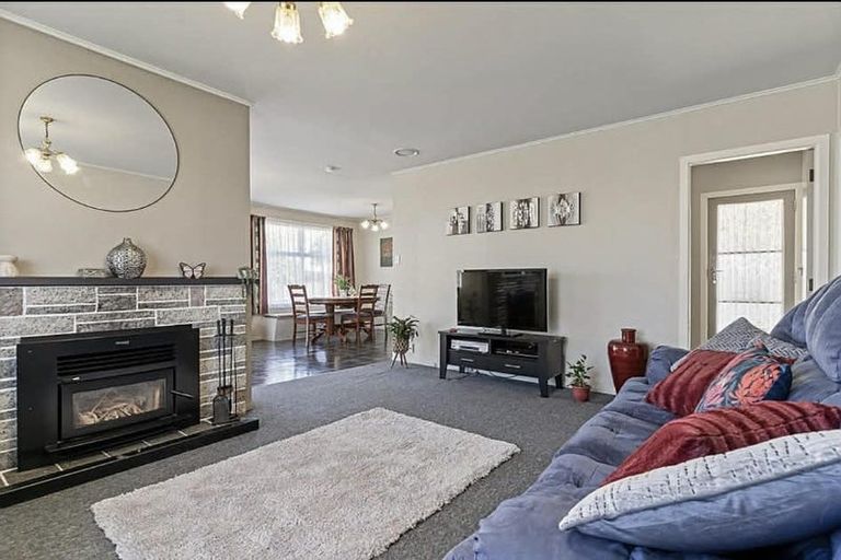 Photo of property in 4 Taverner Street, Carterton, 5713