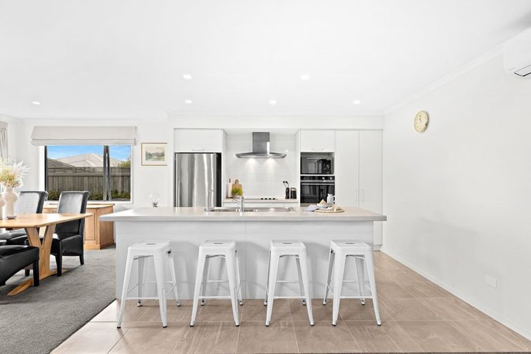 Photo of property in 12 Trevally Place, Snells Beach, 0920