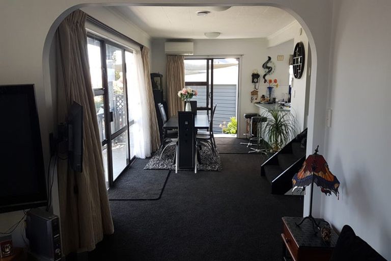 Photo of property in 23 Giblin Street, Richmond, 7020