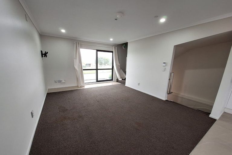 Photo of property in 1/8 Kerrs Road, Wiri, Auckland, 2104