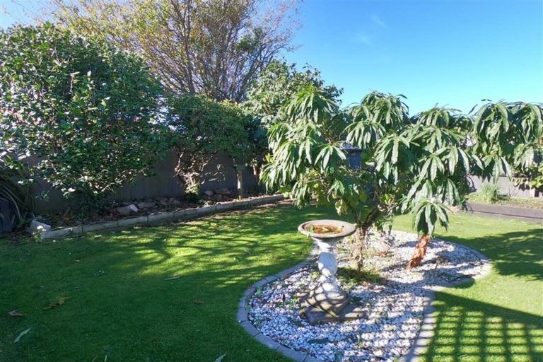 Photo of property in 22 Boston Avenue, Hornby, Christchurch, 8042