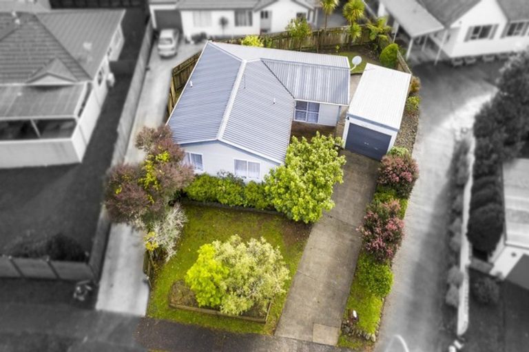Photo of property in 8f1- Tulsa Grove, Totara Park, Upper Hutt, 5018