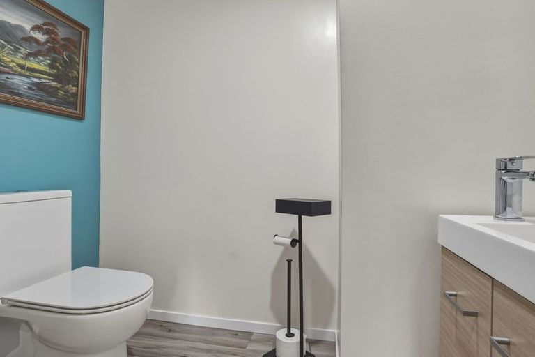 Photo of property in 11 Lowestoft Street, Balclutha, 9230