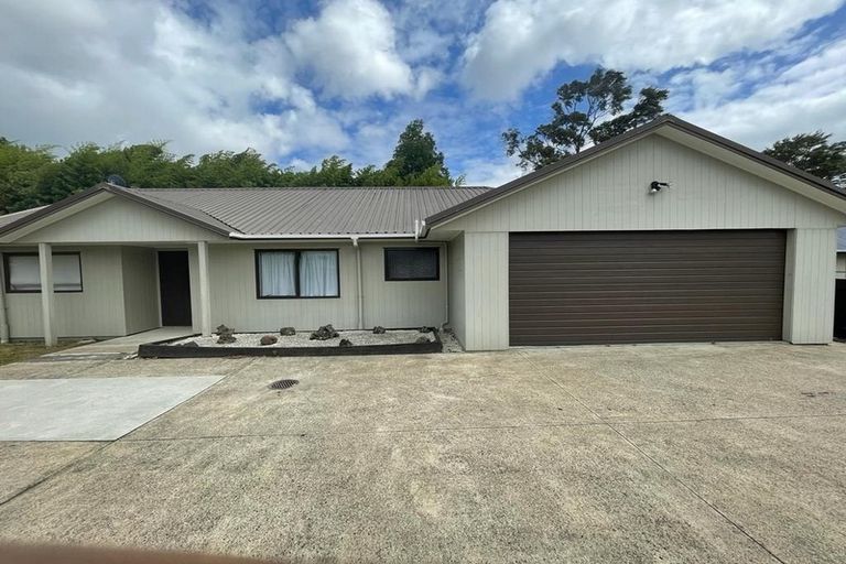Photo of property in 338a Glengarry Road, Glen Eden, Auckland, 0602