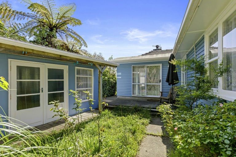 Photo of property in 7 Winchester Avenue, Pinehaven, Upper Hutt, 5019