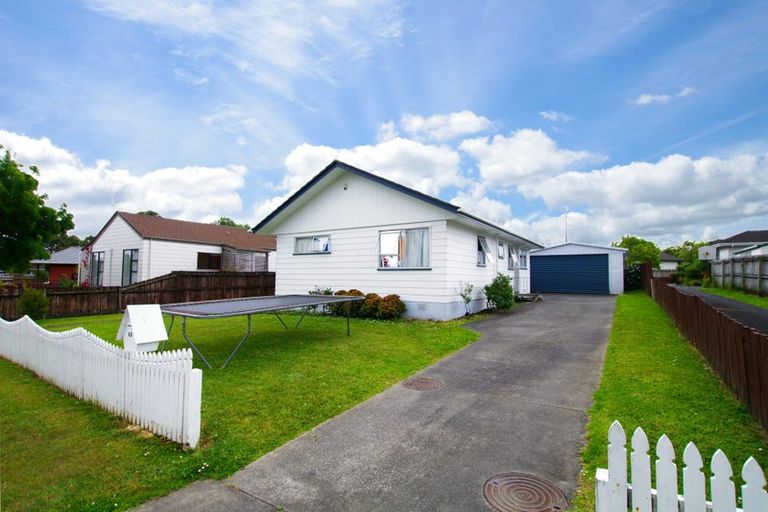 Photo of property in 95 Santiago Crescent, Unsworth Heights, Auckland, 0632