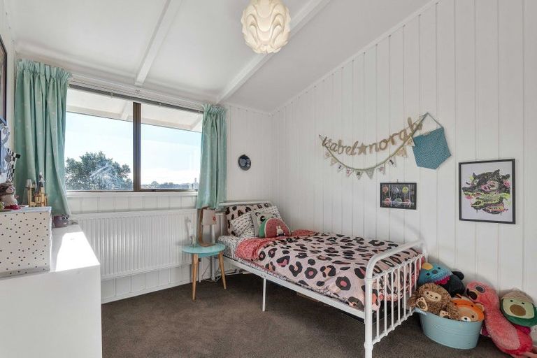 Photo of property in 62d Poplar Grove, Whalers Gate, New Plymouth, 4310