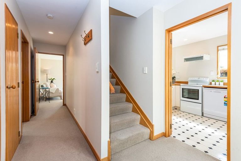 Photo of property in 2/38 Dover Street, St Albans, Christchurch, 8014