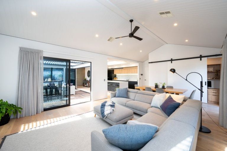 Photo of property in 10 Rich Rise, Havelock North, 4130