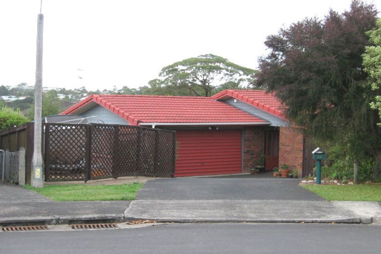 Photo of property in 32 Petrel Place, Massey, Auckland, 0614