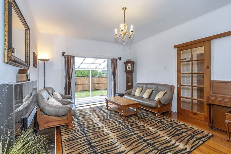 Photo of property in 17 Winsor Crescent, Spreydon, Christchurch, 8024
