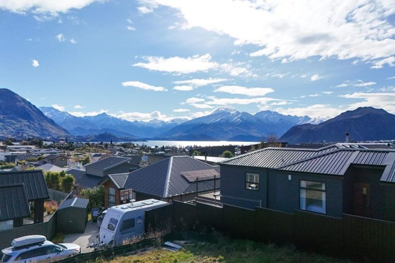 Photo of property in 13 Mcleod Avenue, Wanaka, 9305