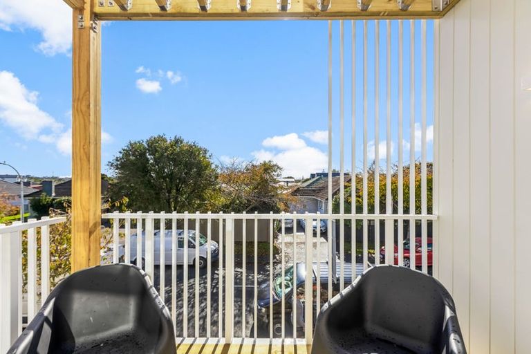 Photo of property in 11/2 Moor Avenue, Te Atatu Peninsula, Auckland, 0610