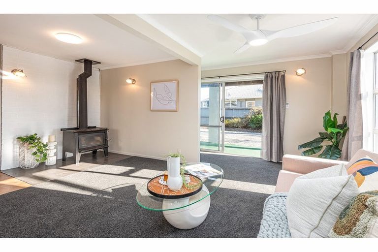 Photo of property in 26 Gibbs Drive, Woodend, 7610