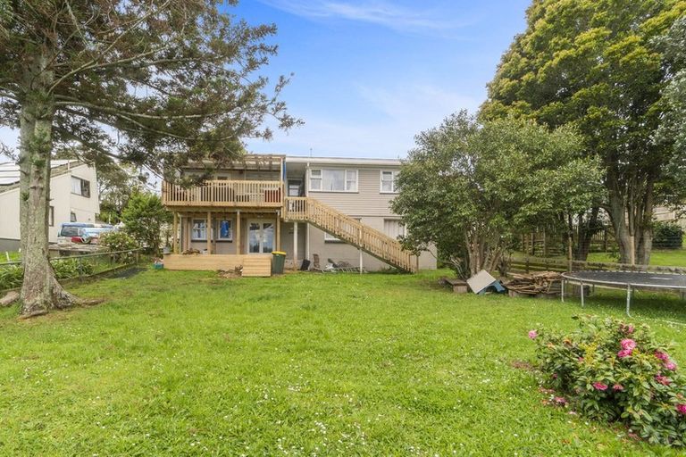 Photo of property in 224 Don Buck Road, Massey, Auckland, 0614