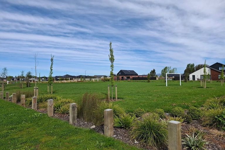 Photo of property in 11 Oakmill Drive, Casebrook, Christchurch, 8051