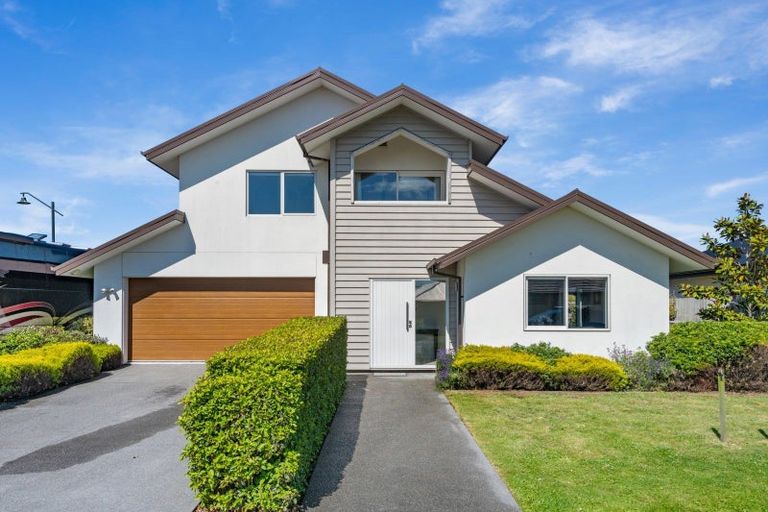 Photo of property in 1 Dalwood Crescent, Rolleston, 7614