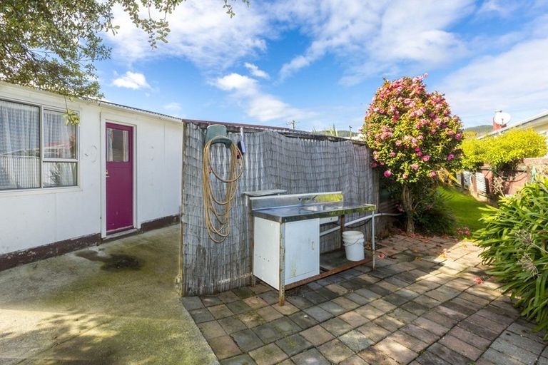 Photo of property in 98 Miro Street, Trentham, Upper Hutt, 5018