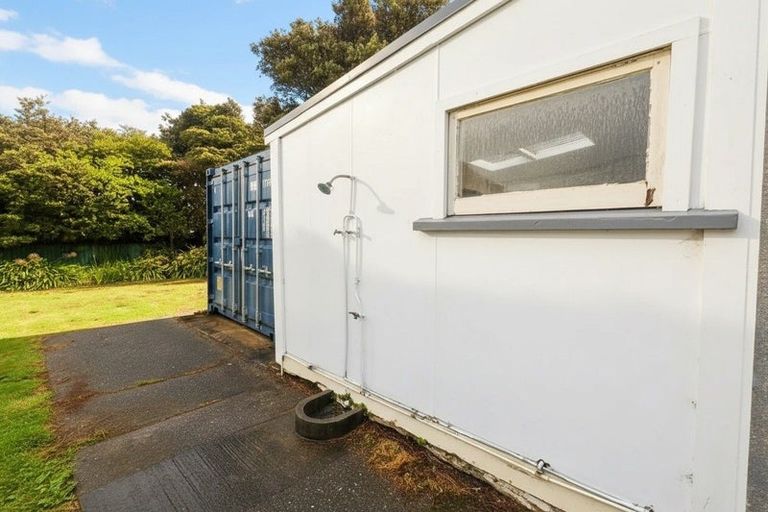 Photo of property in 15 Rangiuru Road, Otaki Beach, Otaki, 5512