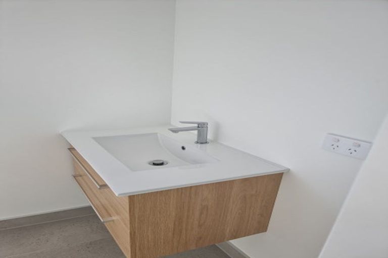 Photo of property in 1/37 Maxwell Street, Riccarton, Christchurch, 8041