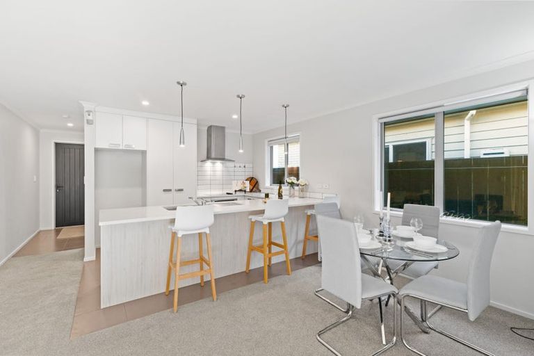 Photo of property in 48 Adams Road South, Pukekohe, 2120