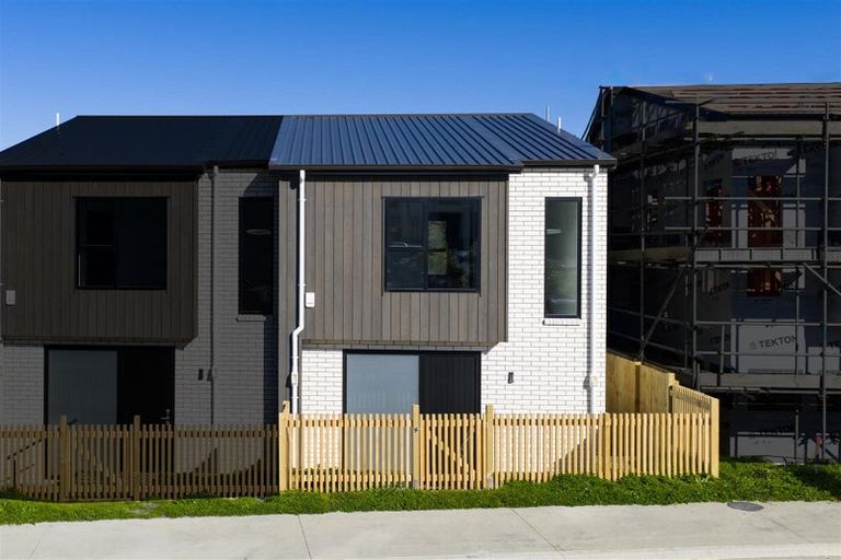 Photo of property in 164 Kerepi Street, Westgate, 0814
