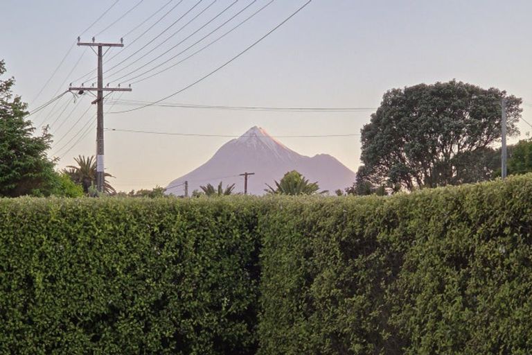 Photo of property in 66 Ihaia Road, Opunake, 4616