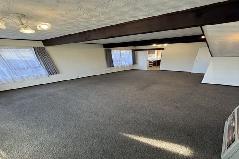 Photo of property in 2/396 Cambridge Terrace, Naenae, Lower Hutt, 5011