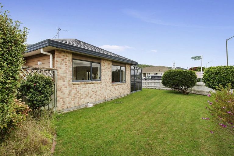 Photo of property in 1 Elena Place, Welcome Bay, Tauranga, 3112