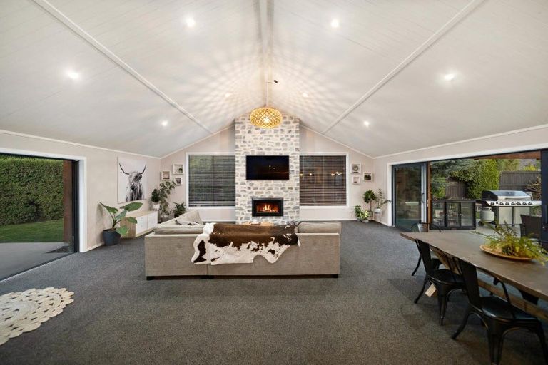 Photo of property in 13 Poolburn Court, Lake Hayes, Queenstown, 9304
